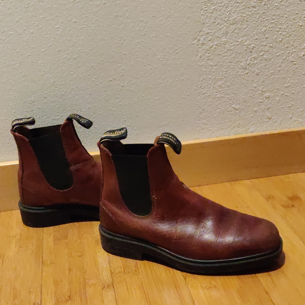 Blundstone boots 8